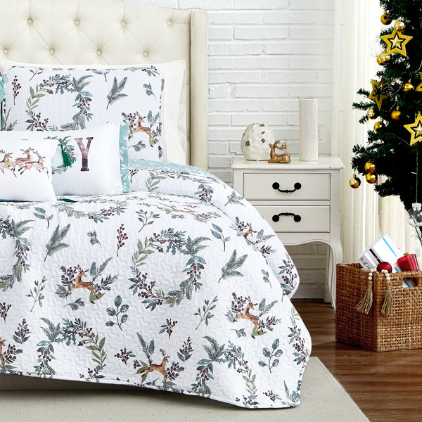 The Holiday Aisle® Aarianna White/Green Microfiber Reversible Quilt Set